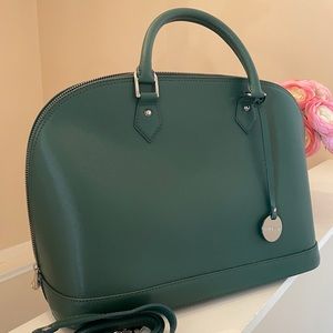 Green/Hunter green purse